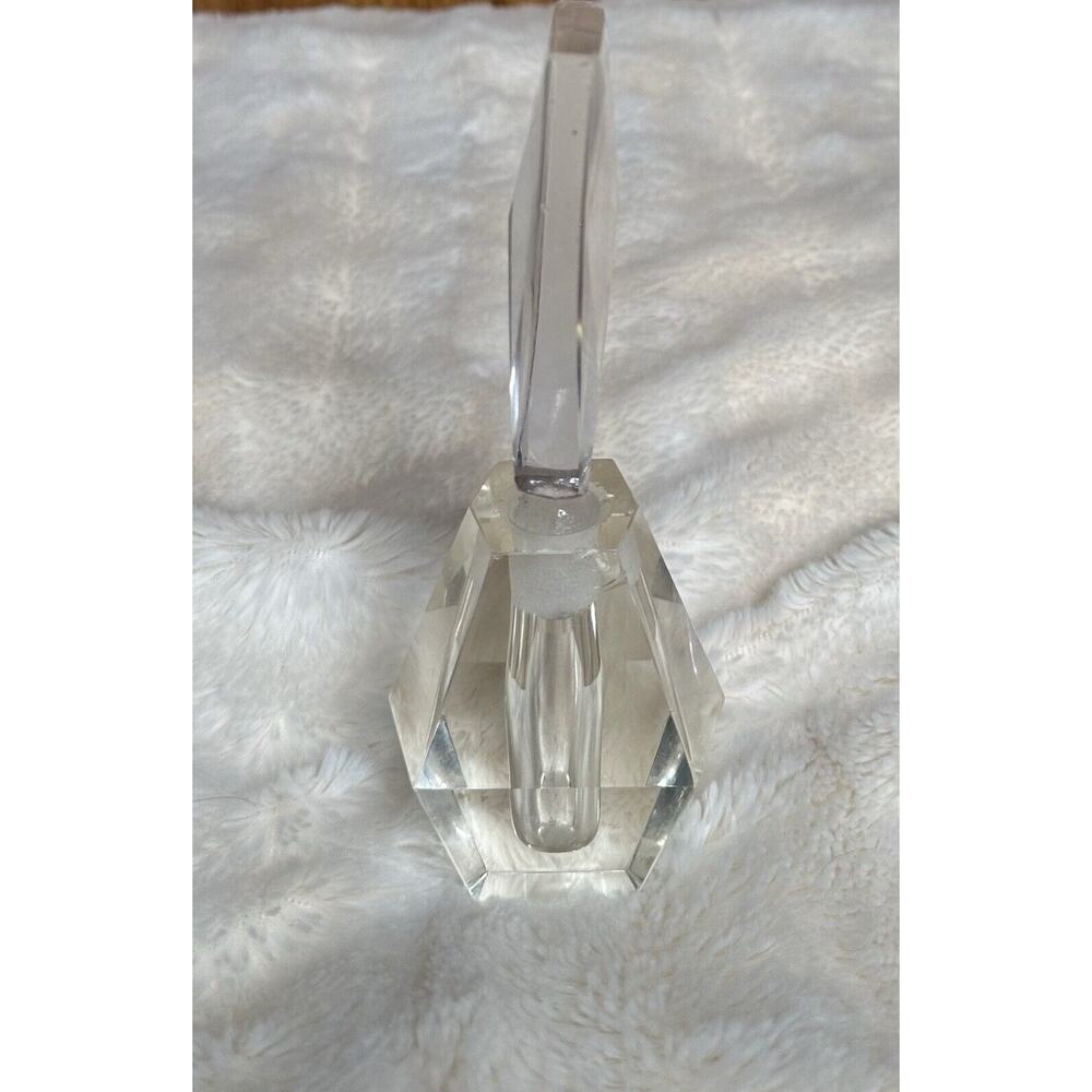 Set of 2 Crystal Lead Cut Clear Glass Perfume Bottles with Stoppers Vanity Decor - Picture 4 of 16